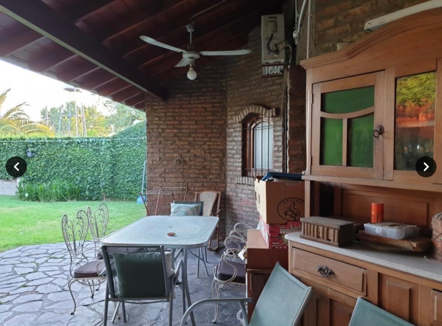 Foto de Casa en venta en Monte Grande con jardín y pileta, imagen 5