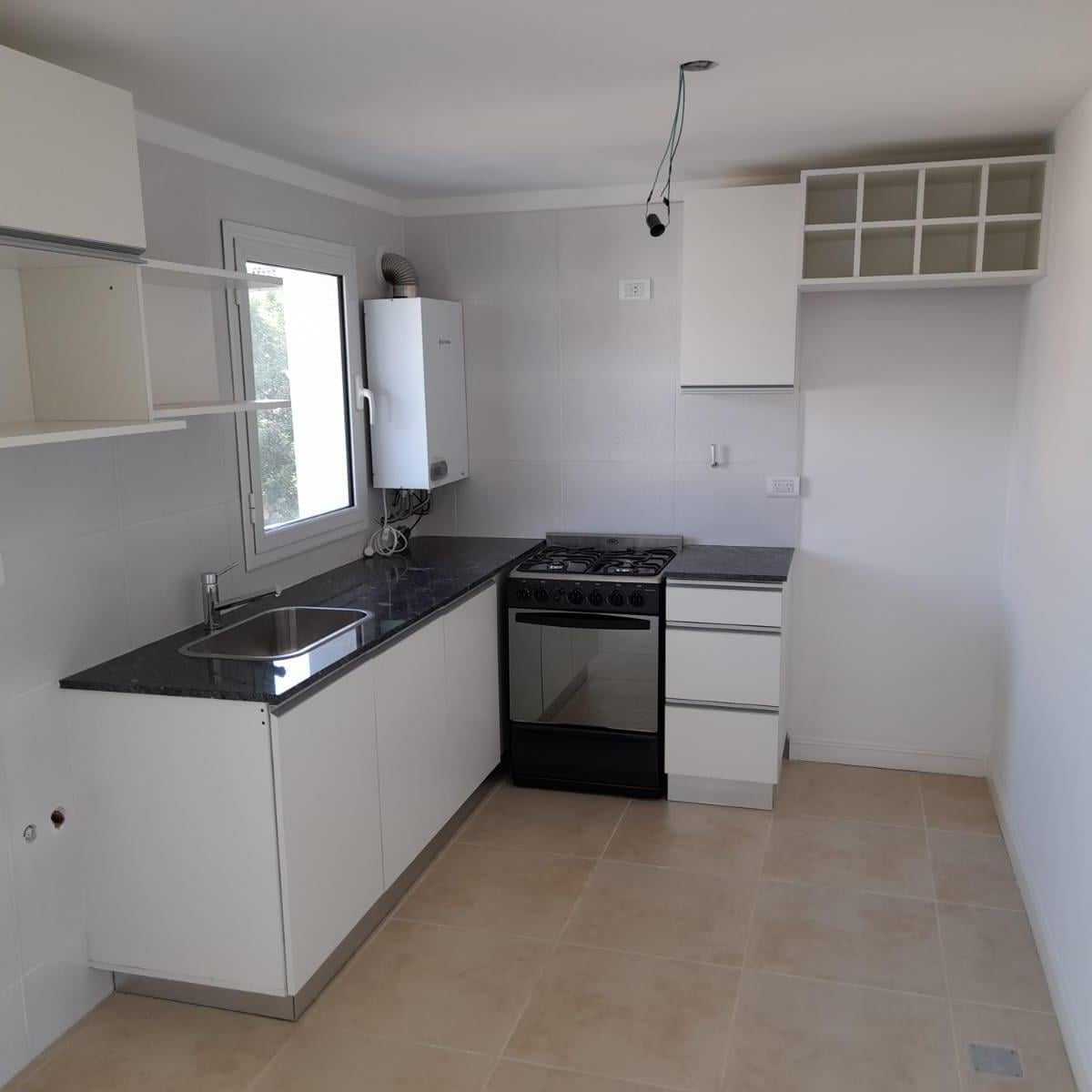 VENTA SEMIPISO DOS AMBIENTES A ESTRENAR LA PERLA