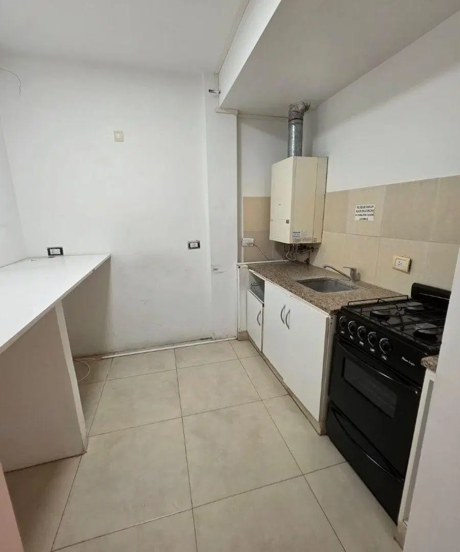 Oficina comercial de 90 m² en alquiler en Zona Alderey 3
