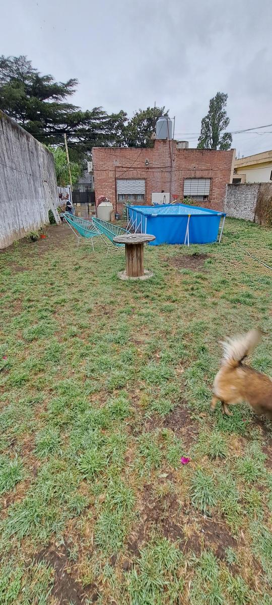 Casa 3 Amb Barrio Polaco Parque San Martin Amplio Fondo Verde 3