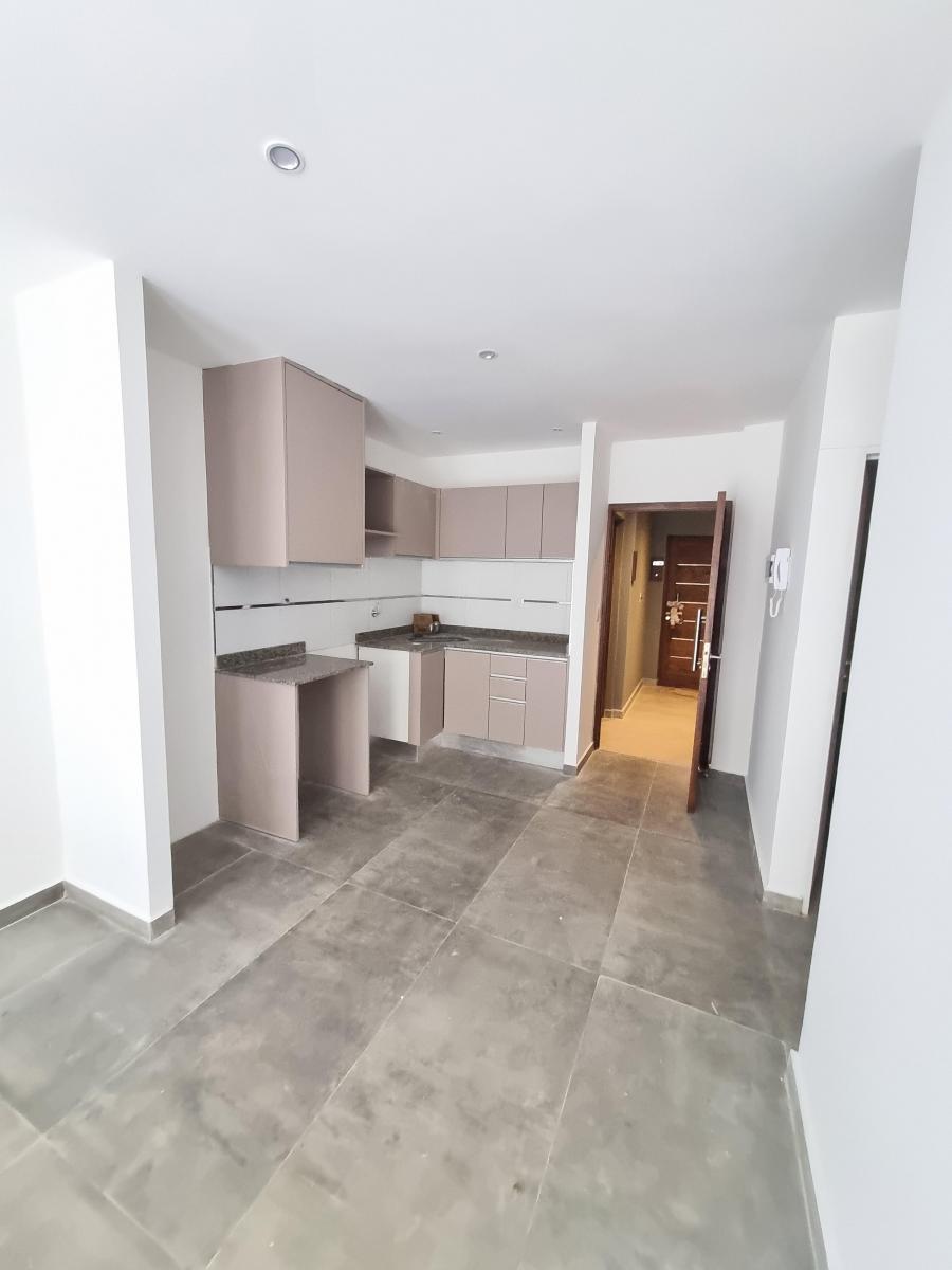 Oportunidad de Venta Excelentes Deptos 2 y 3 Amb - Edificio Renata 28 Merlo 2