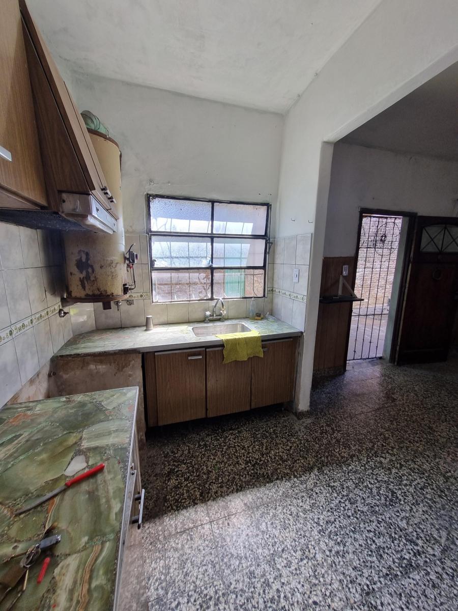 Foto de VENTA CASA 3 AMB C/LOCAL PARQUE SAN MARTIN, imagen 2