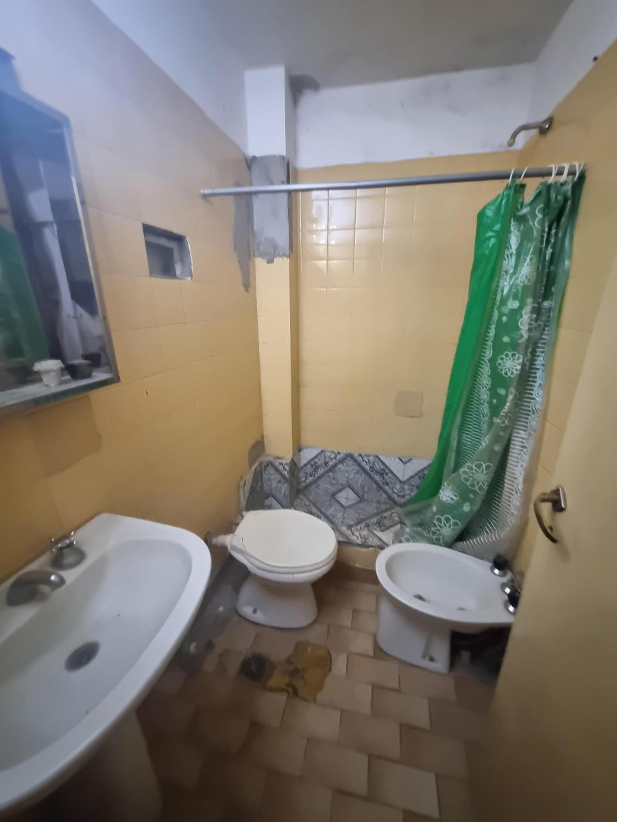 Foto de VENTA DEPTO DOS AMB MERLO CENTRO A REFACCIONAR, imagen 4
