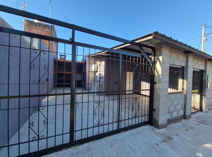 ALQUILO PH TIPO CASA 2 AMB C / COCHERA PONTEVEDRA  1