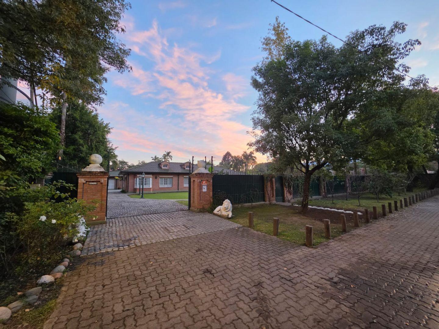 ESPECTACULAR CASA EN VENTA EN YERBA BUENA