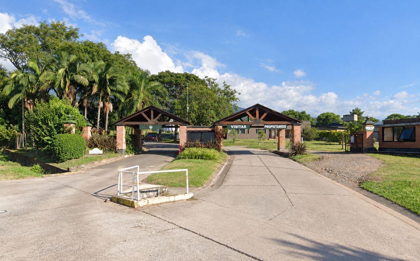 Foto de LOTE EN VENTA - COUNTRY LOS AZAHARES, imagen 1