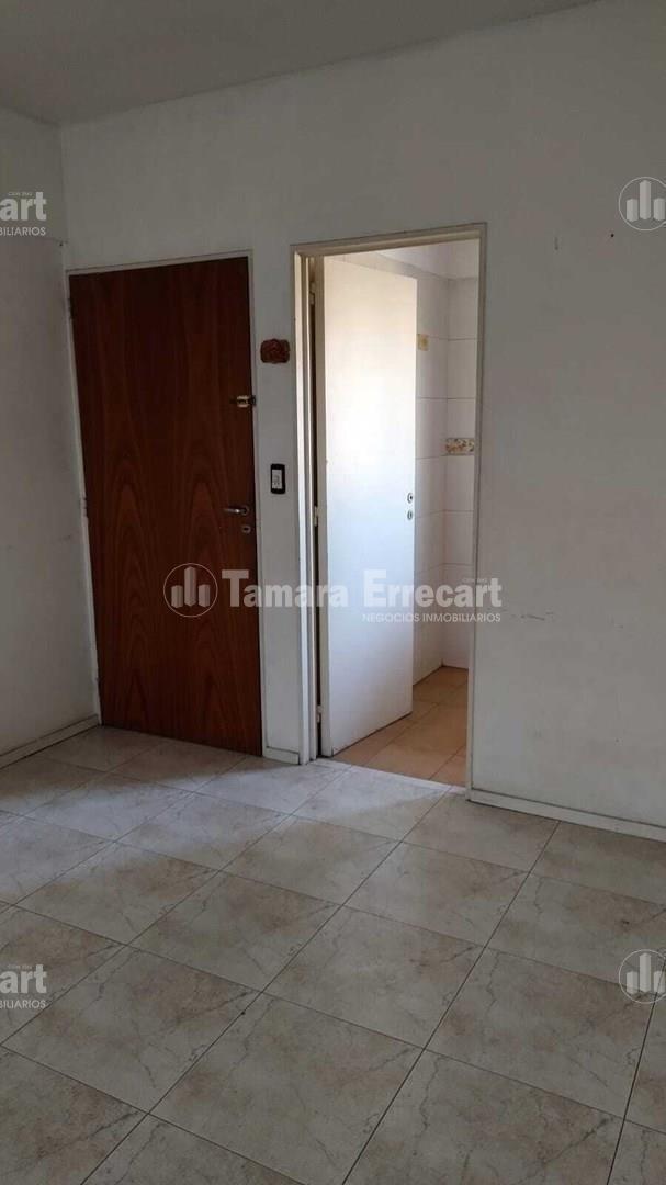 Departamento en Venta en San Miguel, G. B. a. Zona Norte, Argentina 2