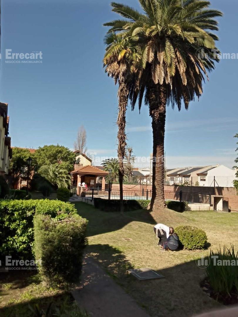 Casa Triplex en Venta en San Miguel, G. B. a. Zona Norte, Argentina 4