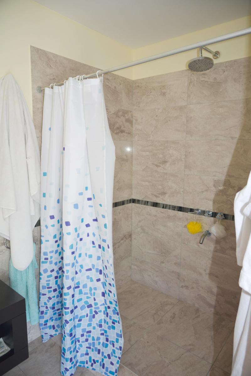 VENTA  EN CLUB DE CAMPO EL MIRADOR BRANDSEN CON SPA TERMAL