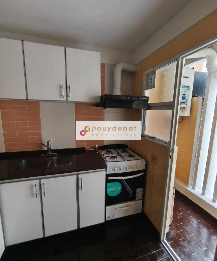 3 AMBIENTES EN ALQUILER PISO 12 LUMINOSO SILENCIOSO IMPECABLE SOBRE AV SAN JUAN 2