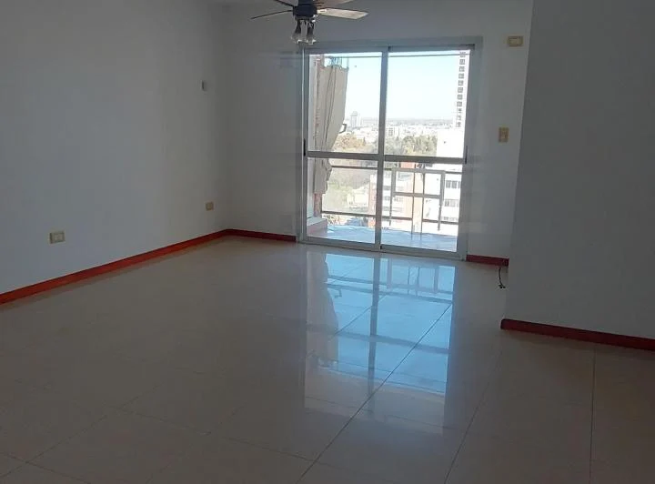 Departamento 2 dormitorios con cochera  3