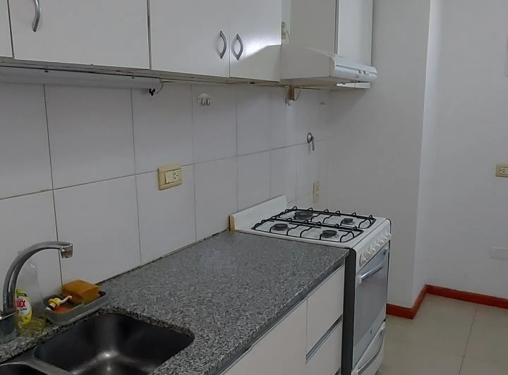 Departamento 2 dormitorios con cochera  5