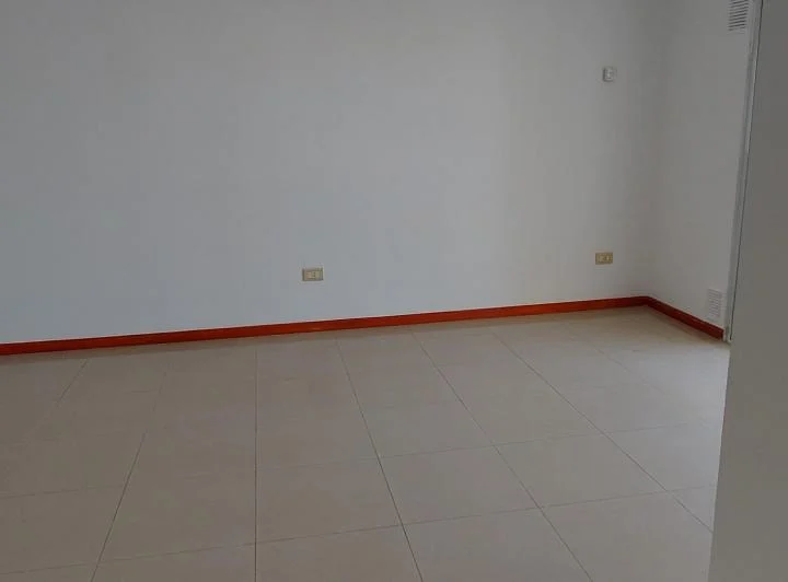 Departamento 2 dormitorios con cochera  1