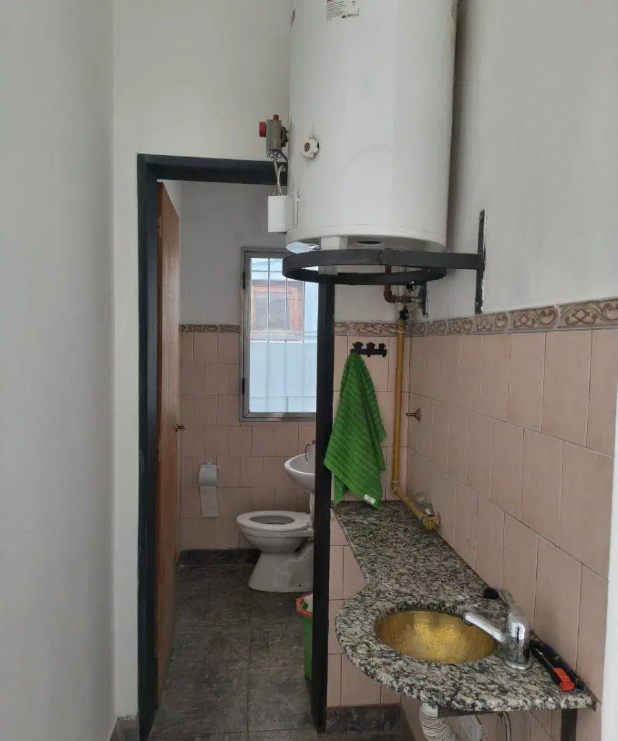 Local comercial de 50 m2 en alquiler en Canal V 2