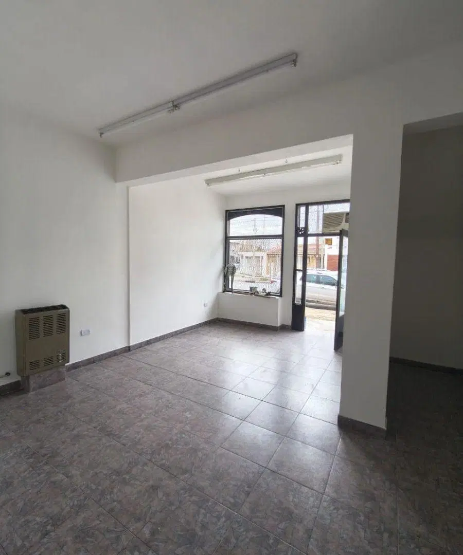 Local comercial de 50 m2 en alquiler en Canal V 5
