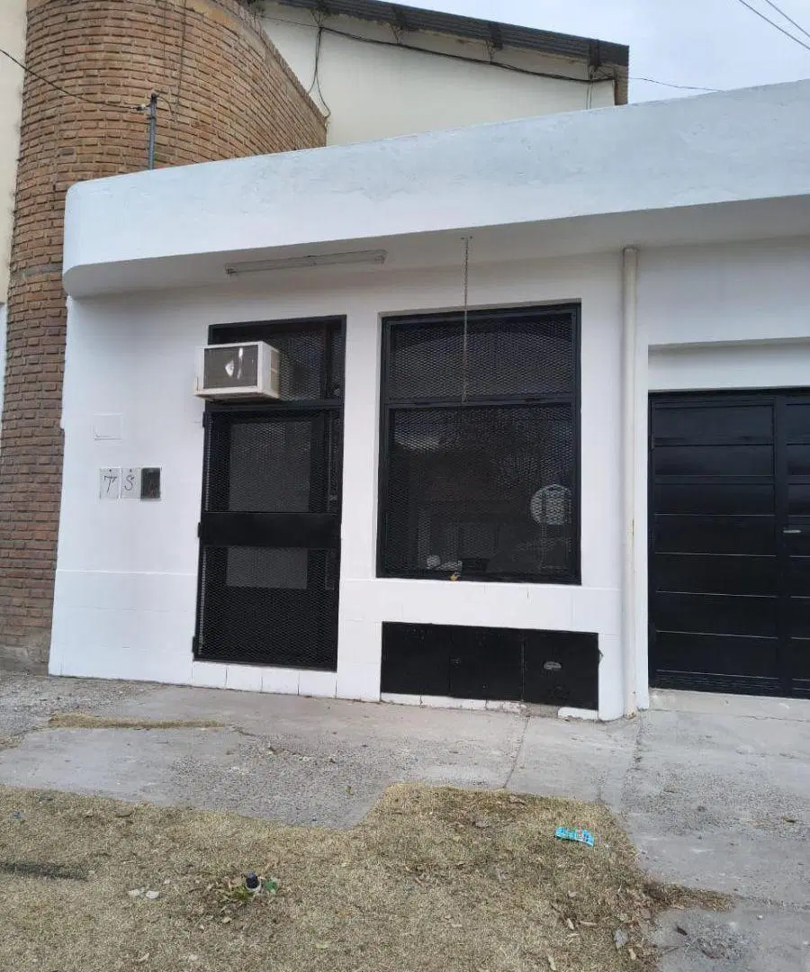 Local comercial de 50 m2 en alquiler en Canal V 4