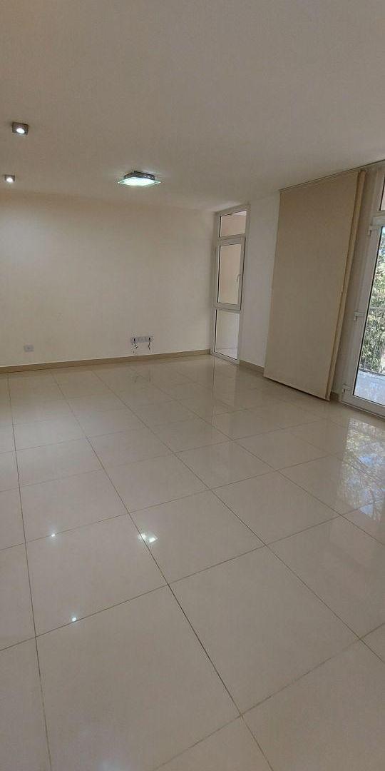 Foto de Departamento de 100 m² con 2 dormitorios en alquiler en Centro Este, imagen 1