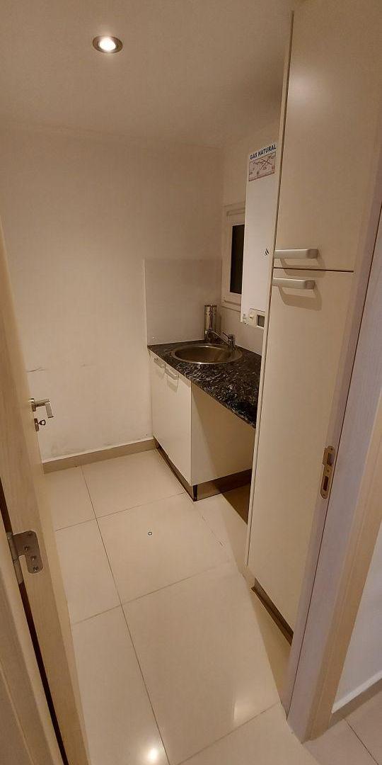 Foto de Departamento de 100 m² con 2 dormitorios en alquiler en Centro Este, imagen 2