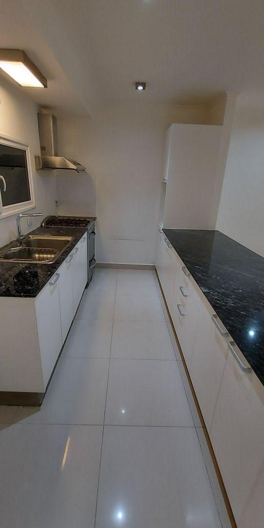 Foto de Departamento de 100 m² con 2 dormitorios en alquiler en Centro Este, imagen 4