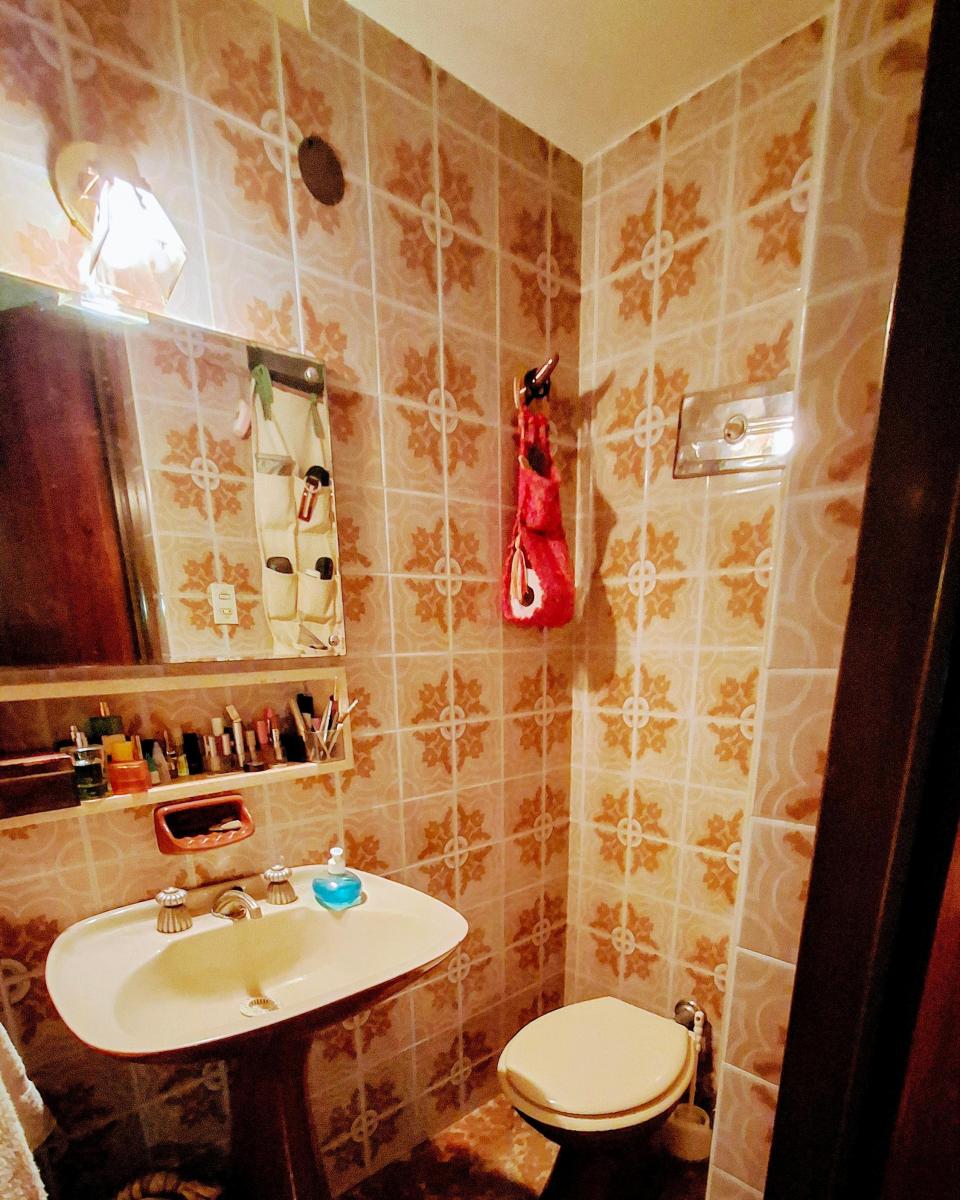 Excepcional Casa 3 Dorm. con Amplio Patio y Quincho Barrio Azcuenaga 2