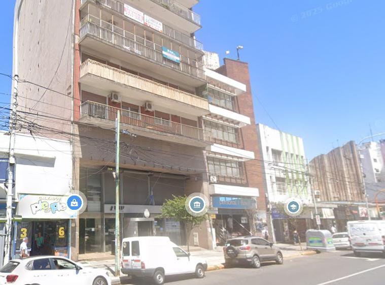 Impresionante Local Sobre Av Mitre 1.100 M! 2