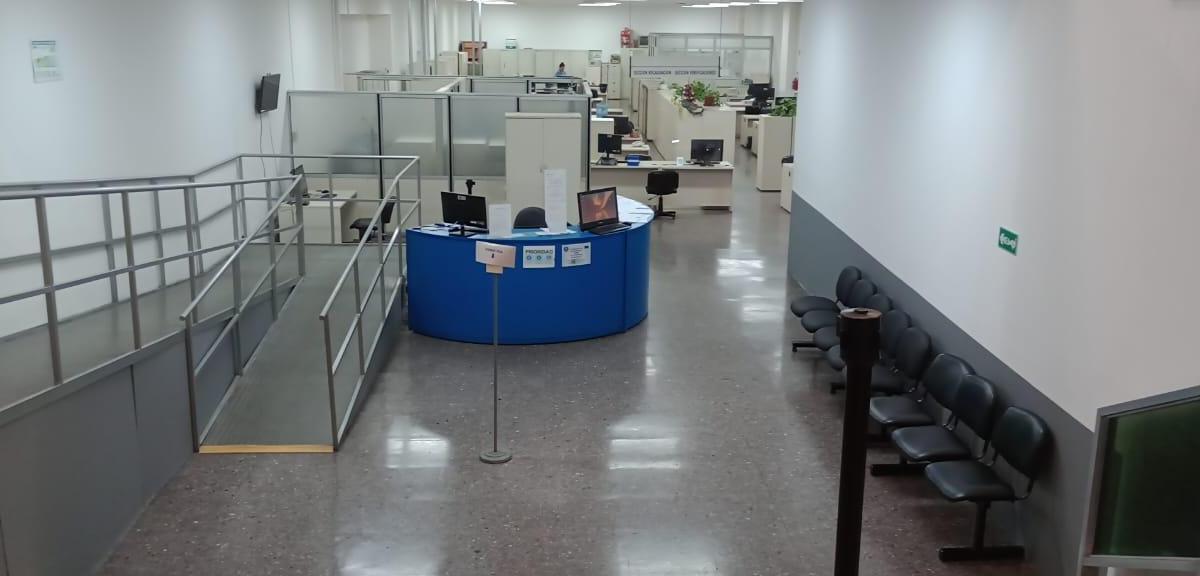 Impresionante Local Sobre Av Mitre 1.100 M! 1