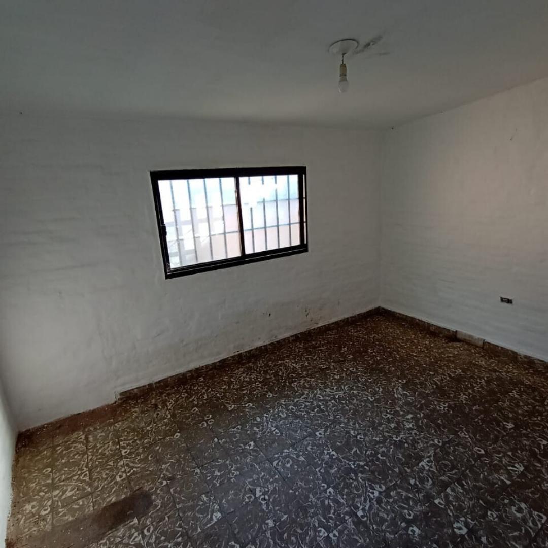 Venta Complejo 3 Deptos Bº Ctro America Sobre Av 5