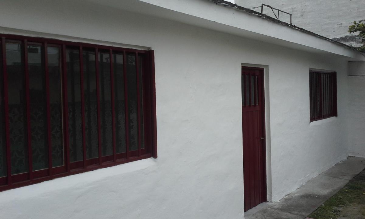 Venta Complejo 3 Deptos Bº Ctro America Sobre Av 4