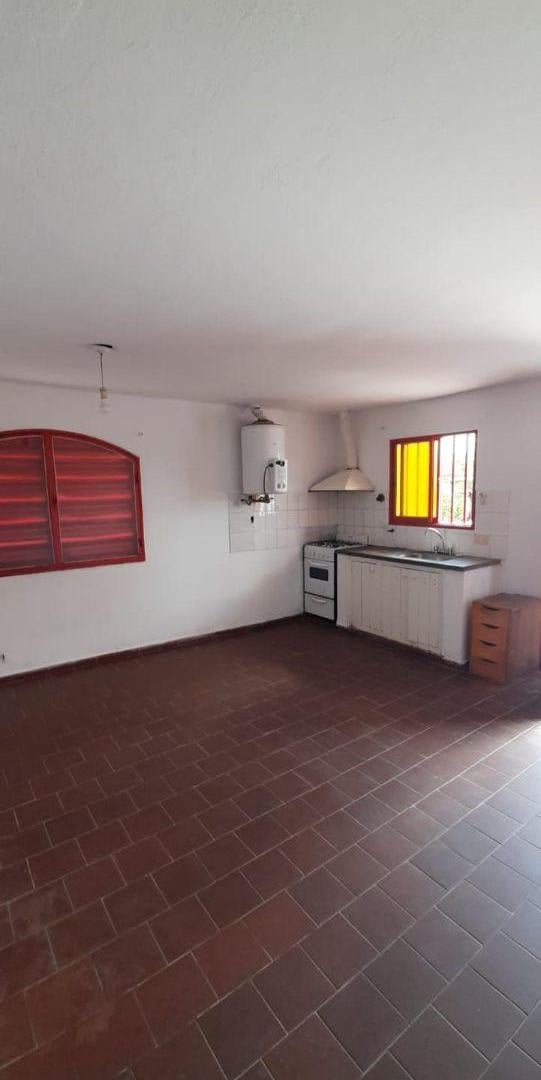 Foto de ALQUILER DEPTO 2 DORM, planta alta Bº Ayacucho DEPARTAMENTO EXTERNO (OPCIONAL con cochera), imagen 4