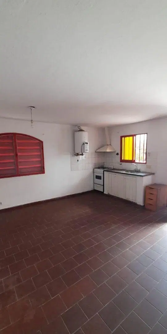 ALQUILER DEPTO 2 DORM, planta alta Bº Ayacucho
DEPARTAMENTO EXTERNO (OPCIONAL con cochera) 4