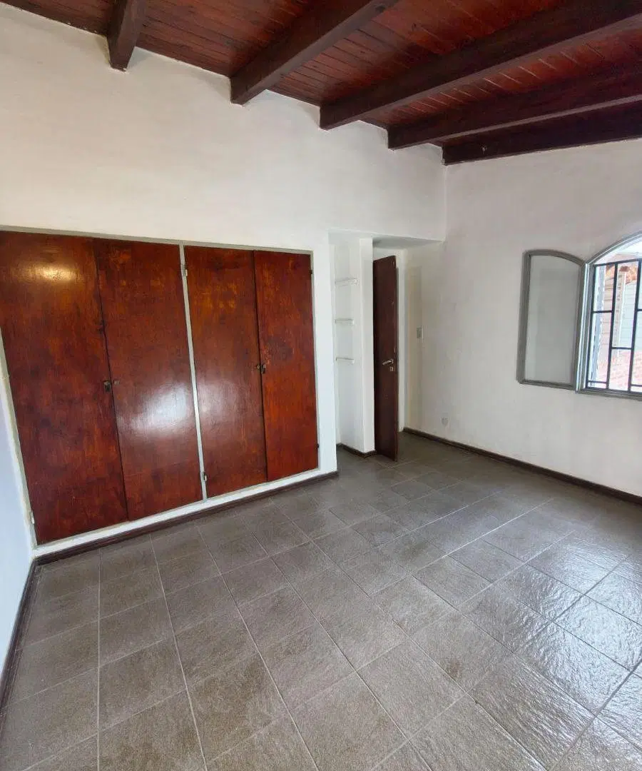 ALQUILER DUPLEX 2 DORM Y COCHERA Bº AYACUCHO. 8