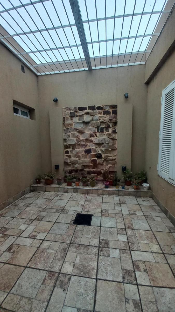 Hermosa Casa en Venta Juana Azurduy 570 5