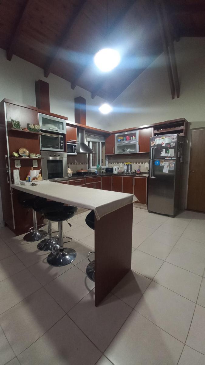 Hermosa Casa en Venta Juana Azurduy 570 3