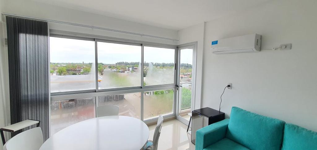 Foto de IMPECABLE DEPARTAMENTO EN ESPERANZA, imagen 2