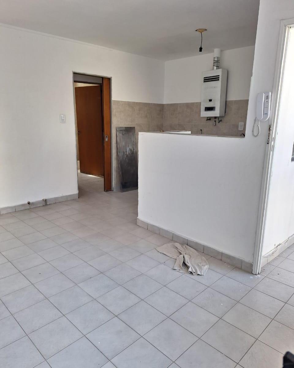 Se Vende Dpto Ubicado en Urquiza Al 2100 5