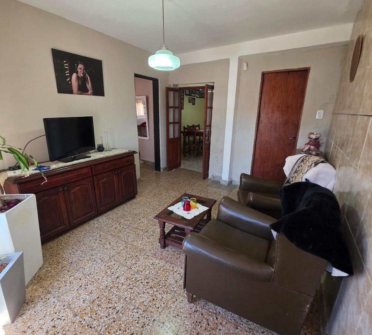 ¡¡Oportunidad de Casa y Departamento en Perú 3700!!