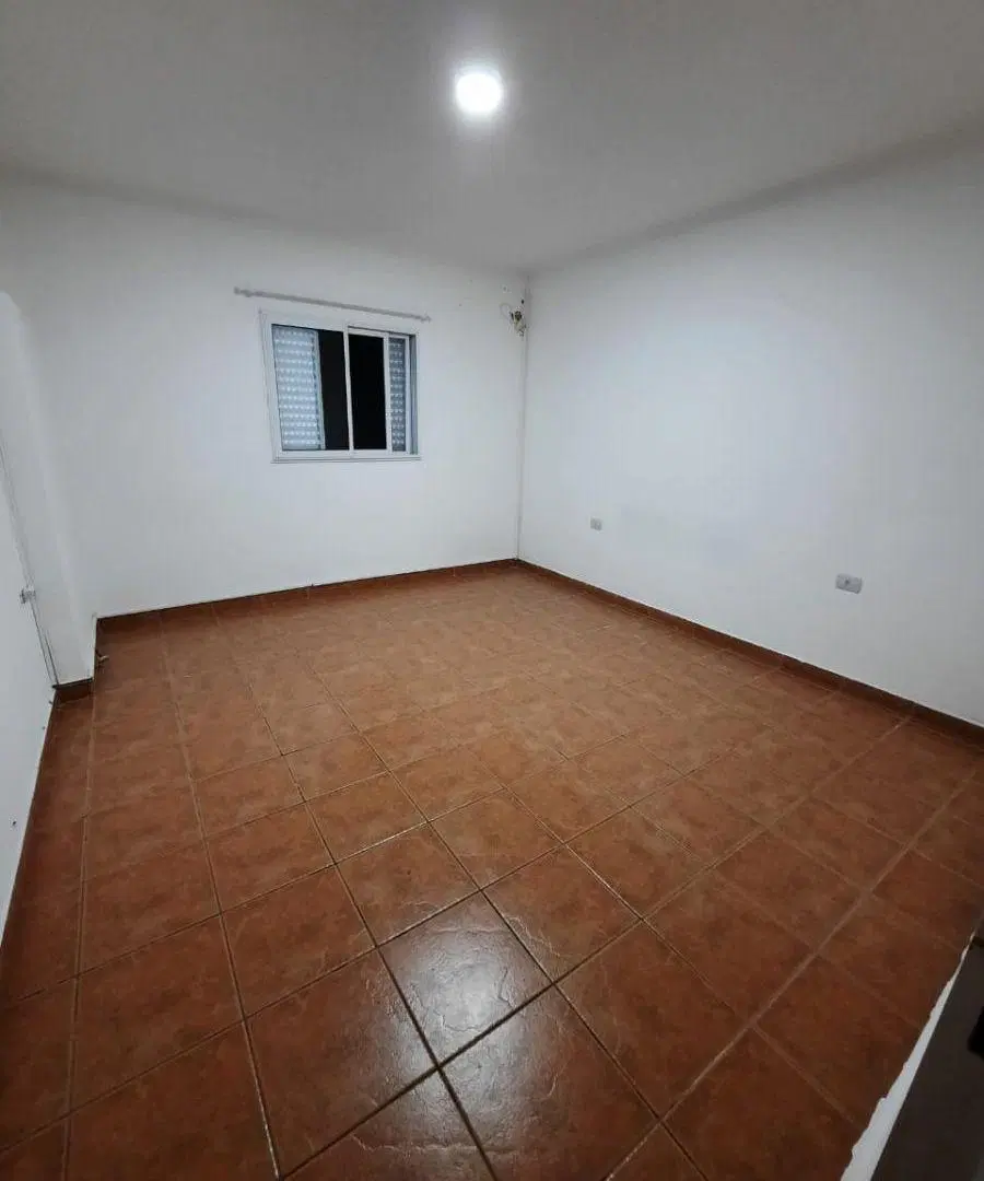 Alquiler departamento en calle Rivadavia 5400 3