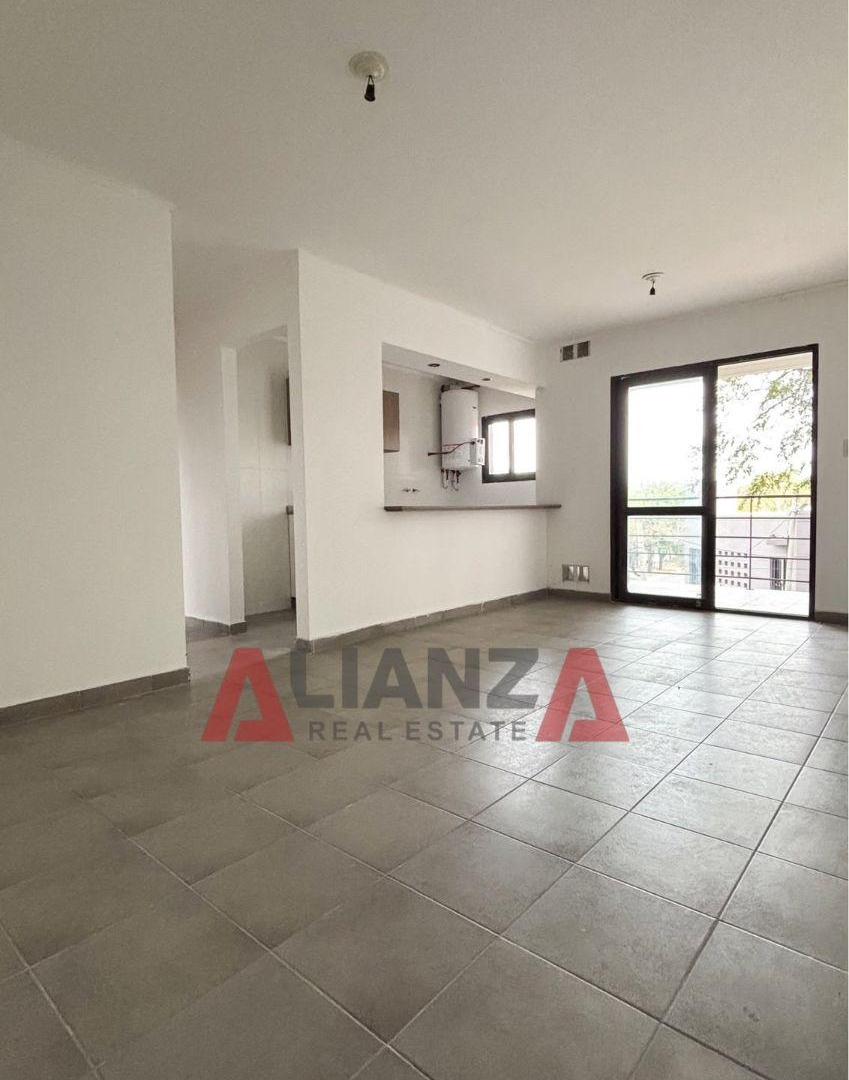 Foto de VENTA Departamento en Las Heras 5300, Sargento Cabral, Piso 2 por, imagen 2