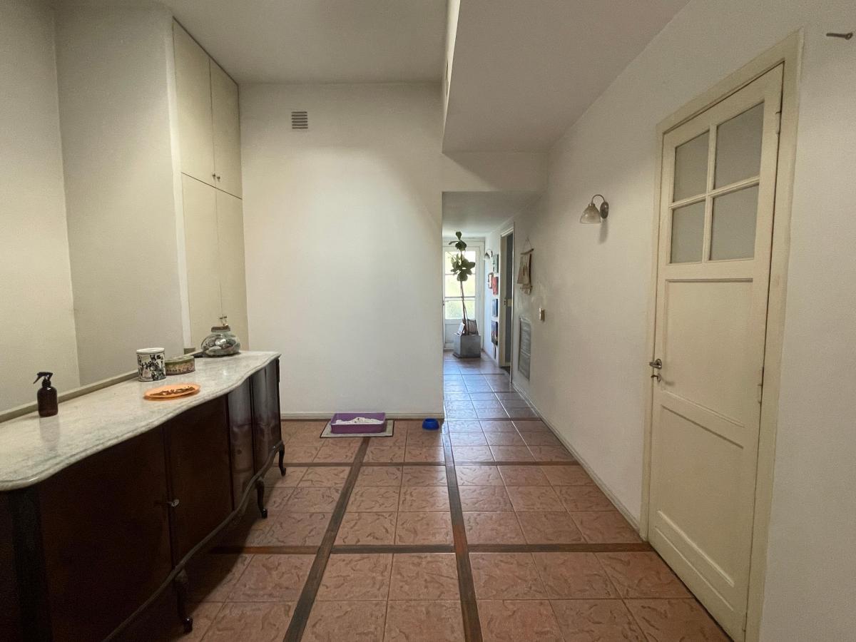 Venta Casa 8 Ambientes Jardín Piscina Villa Crespo a 1 C de Av Cordoba 5