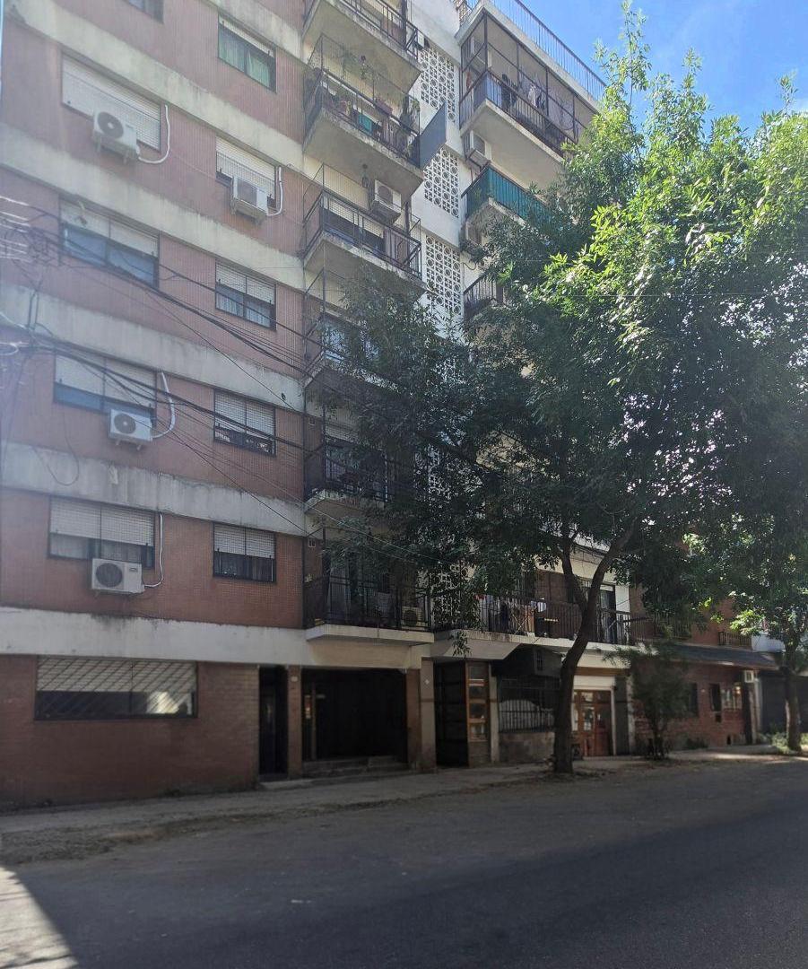 venta departamento 3 ambientes al frente, Villa del Parque a metros Cuenca y Estación FFCC