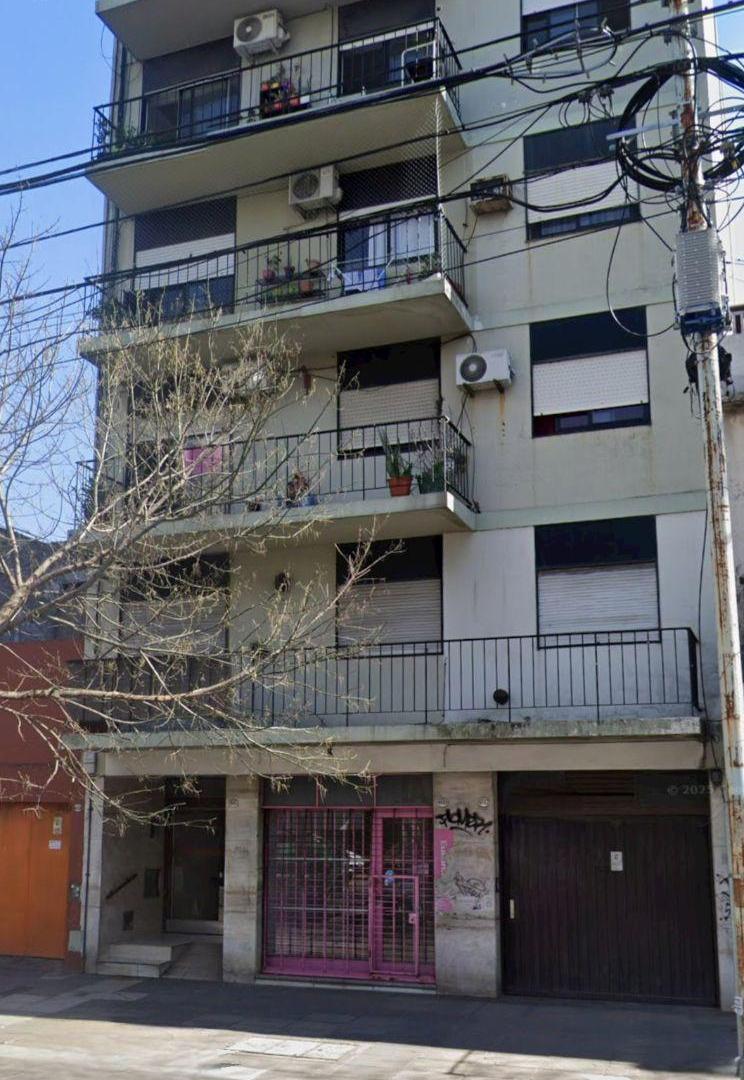 venta cochera a nivel Villa Urquiza a 1 c del Subte B Estación Los Incas