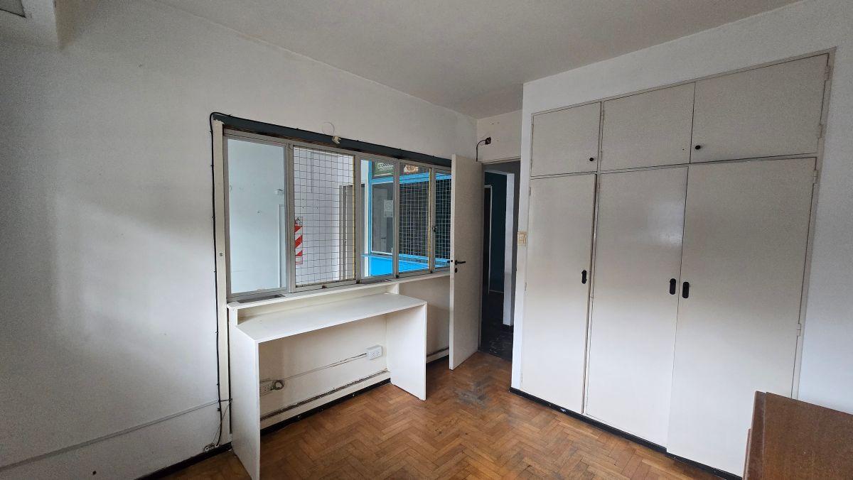 Foto de venta departamento con local a reciclar , Avenida Díaz Vélez Caballito, imagen 1