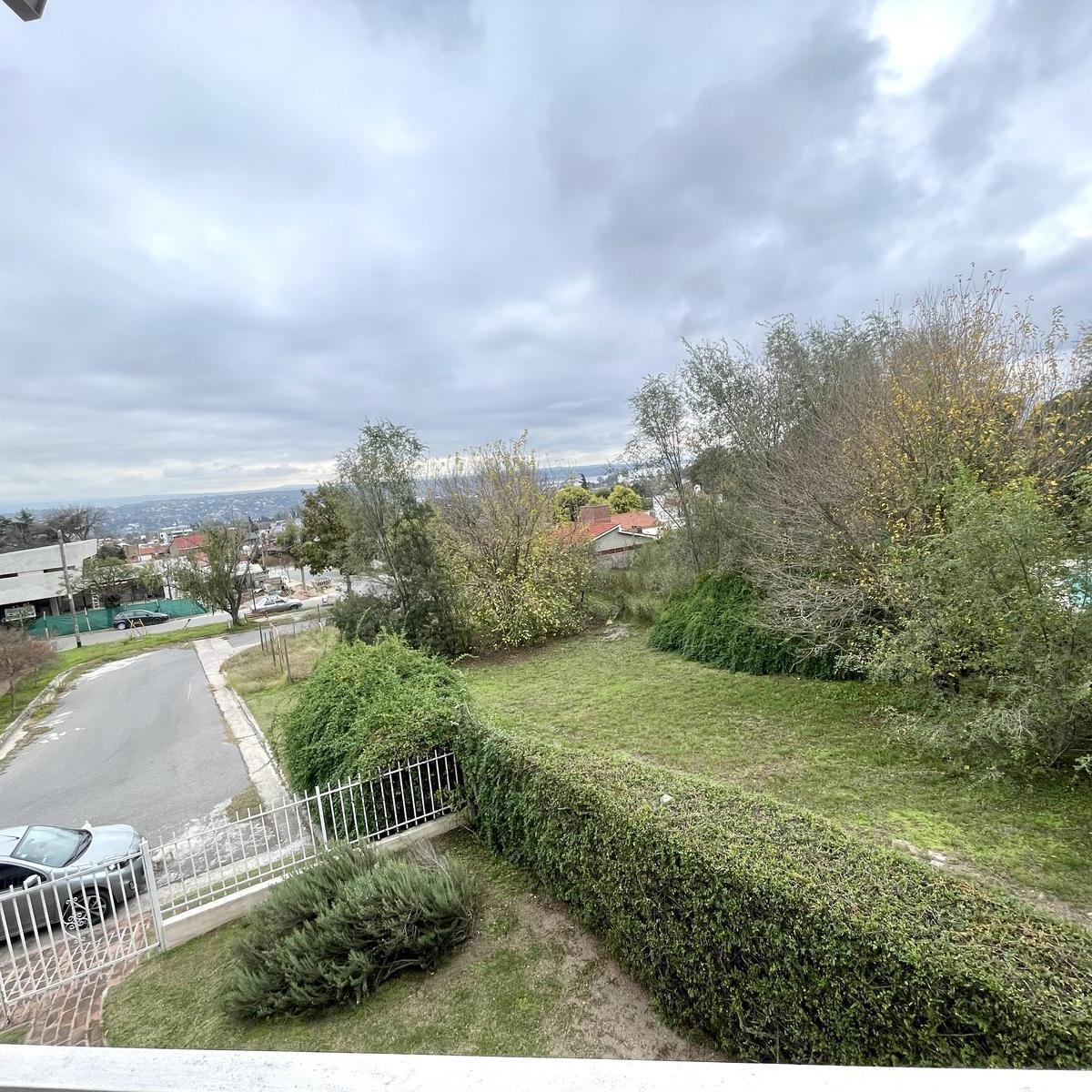 Casa en Venta en Carlos Paz - La Cuesta - 3 Dorm. - Pileta - Excelente Vistas! 2