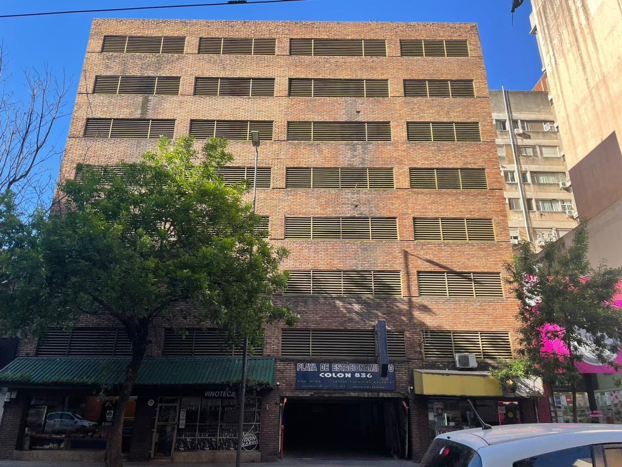 COCHERA EN VENTA Av Colon 836 - Expensas Muy bajas - ESCRITURA!