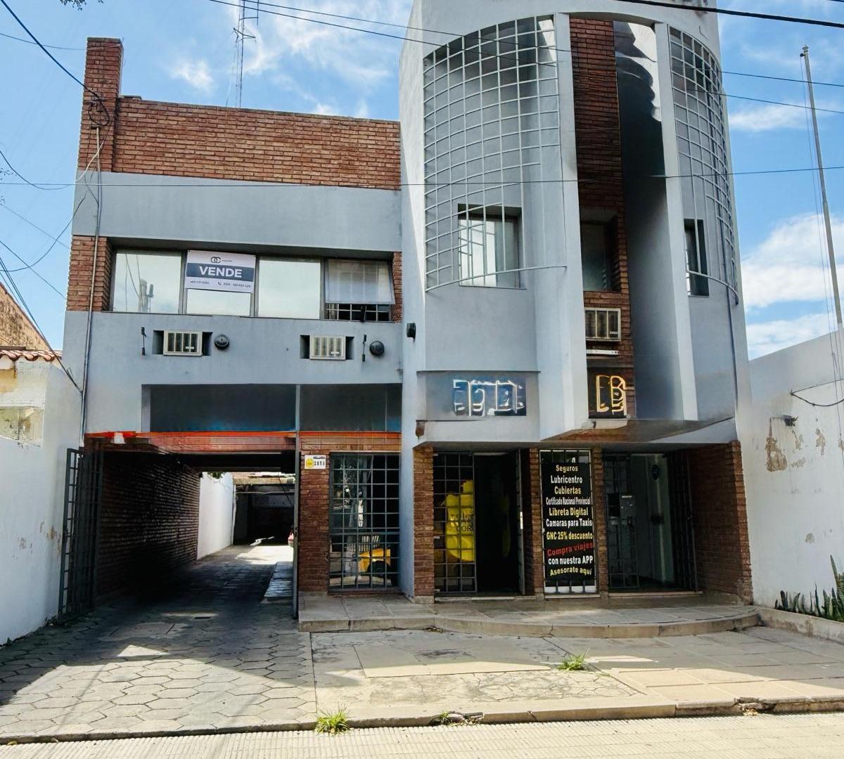 Edificio Comercial en venta - Galpon - Oficinas - 596 metros cubiertos