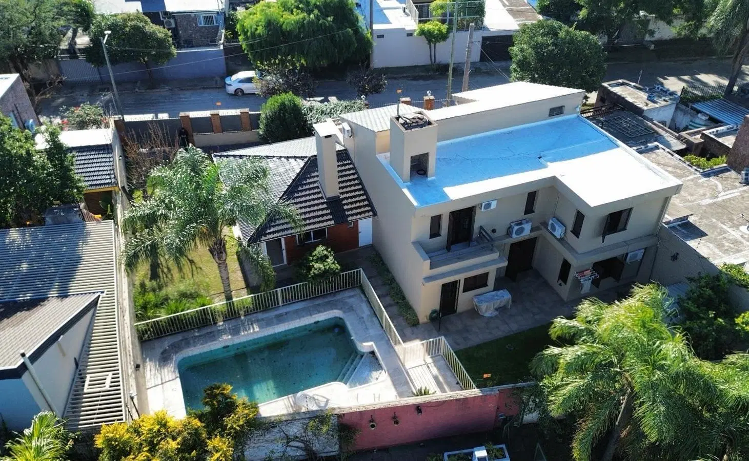 Casa en venta en Escobar - 5 dormitorios - gran terreno -IMPECABLE! 8