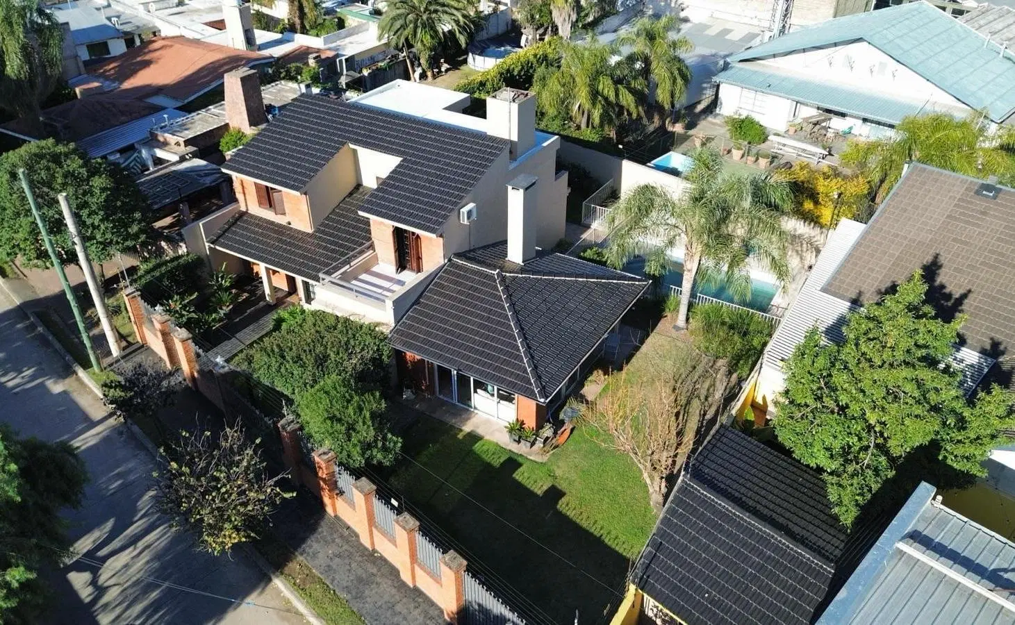 Casa en venta en Escobar - 5 dormitorios - gran terreno -IMPECABLE! 3