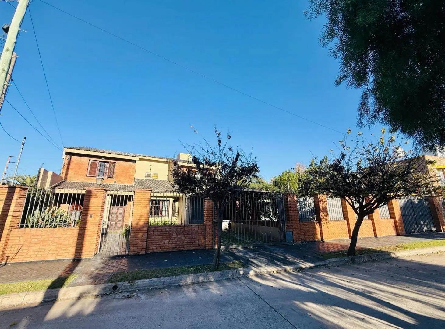 Casa en venta en Escobar - 5 dormitorios - gran terreno -IMPECABLE! 1