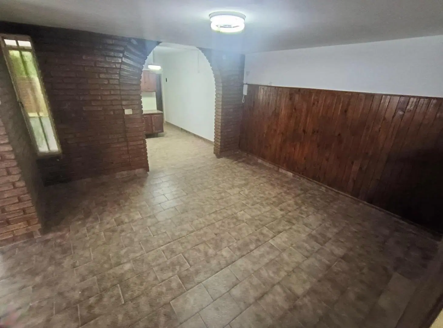 Gran oportunidad de inversión en ALBERDI! Propiedad para uso de oficinas, academias y más! 3
