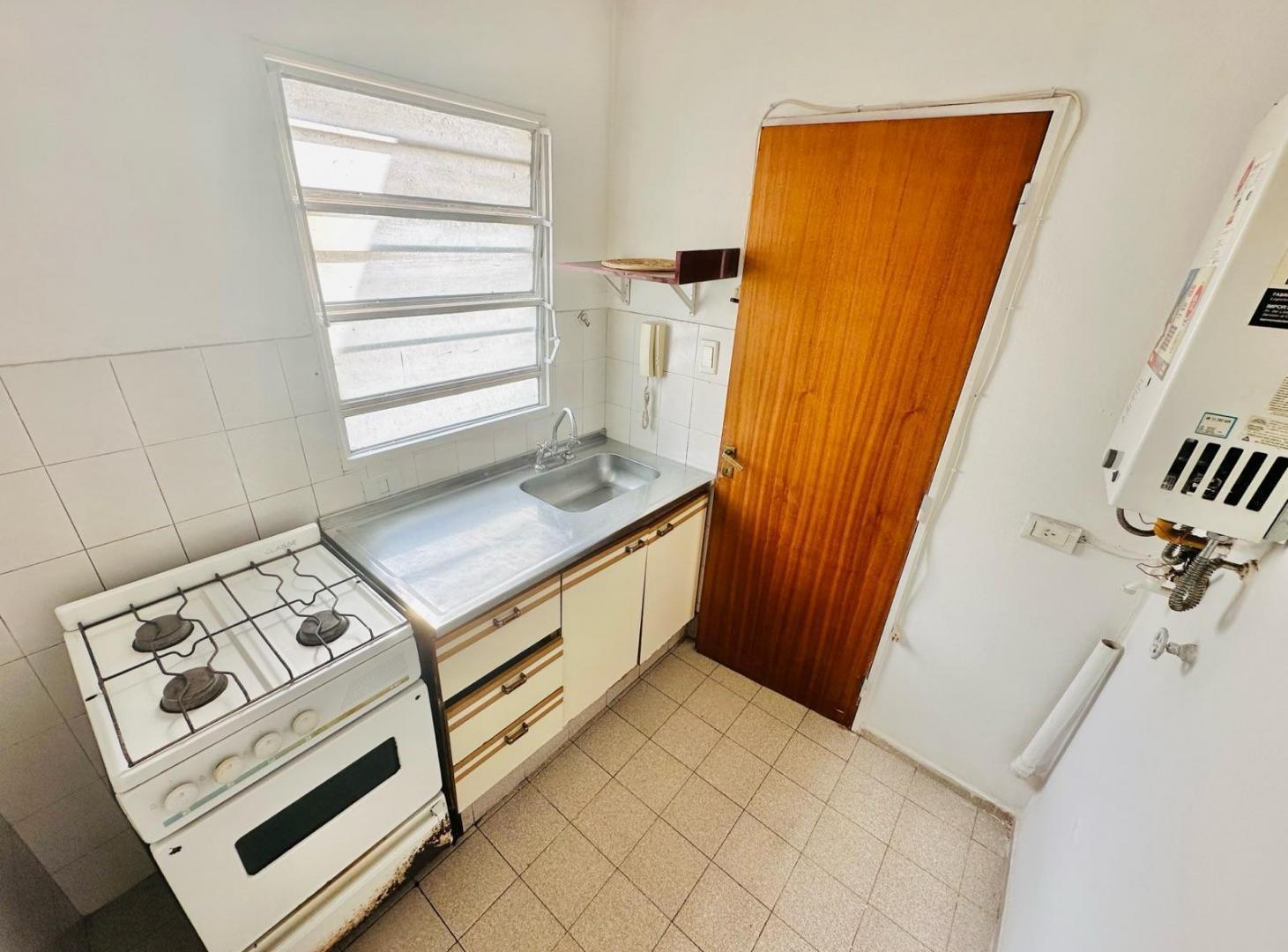 Foto de Departamento en venta - Providencia - 2 Dor - Cocina separada - Apto, imagen 2